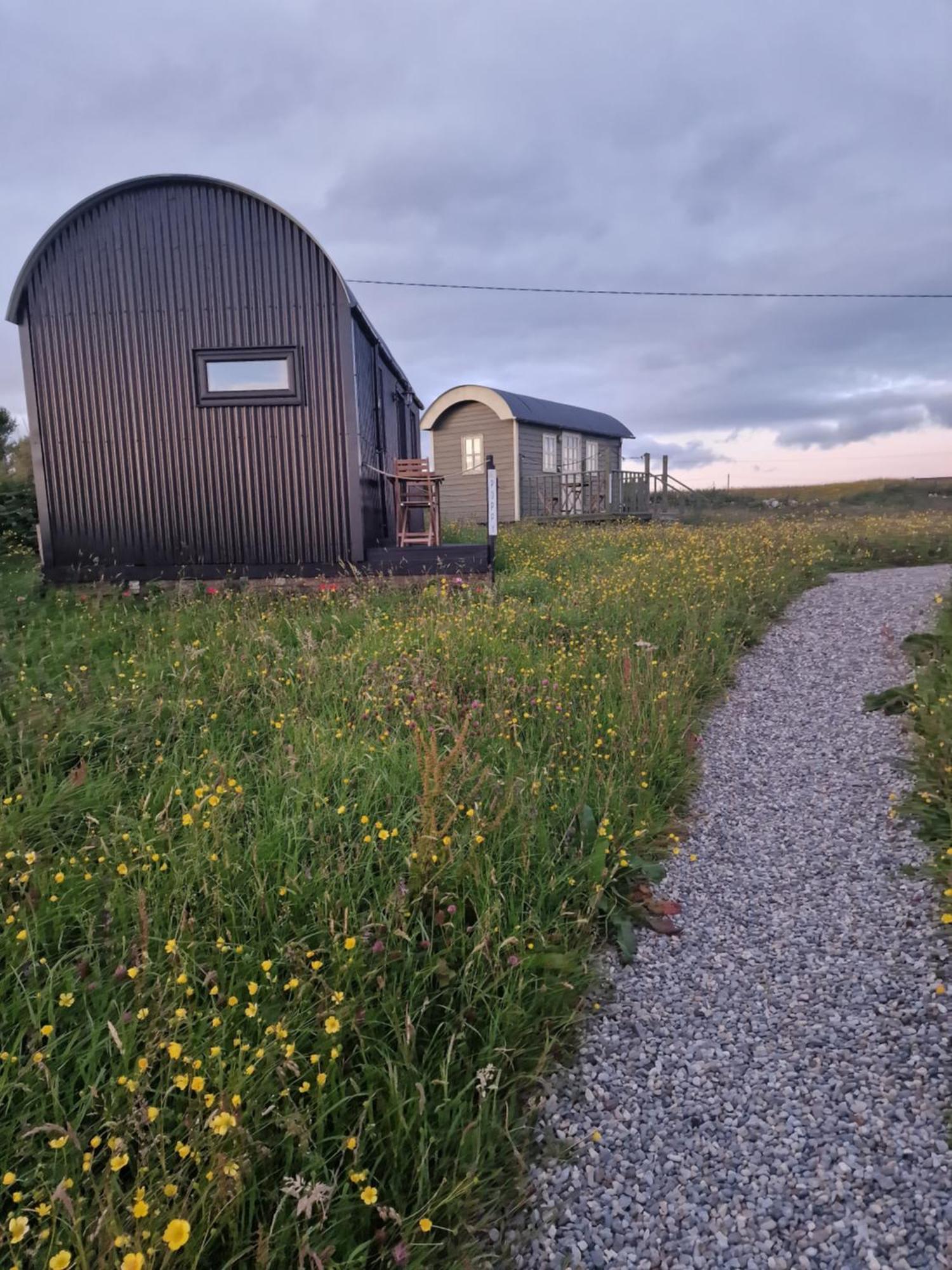 Villa Wild Meadow Huts Doolin Exterior foto